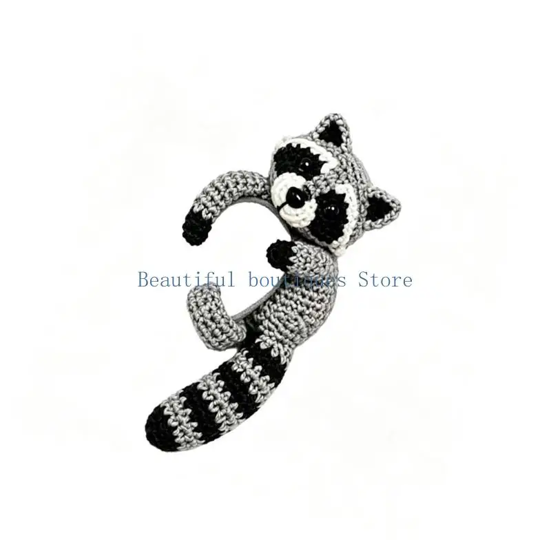 U4LF Crocheted Animal Clip-On Earring with Soft Yarn Texture, No Piercing Ear Accessory for Daily Styling, One Style