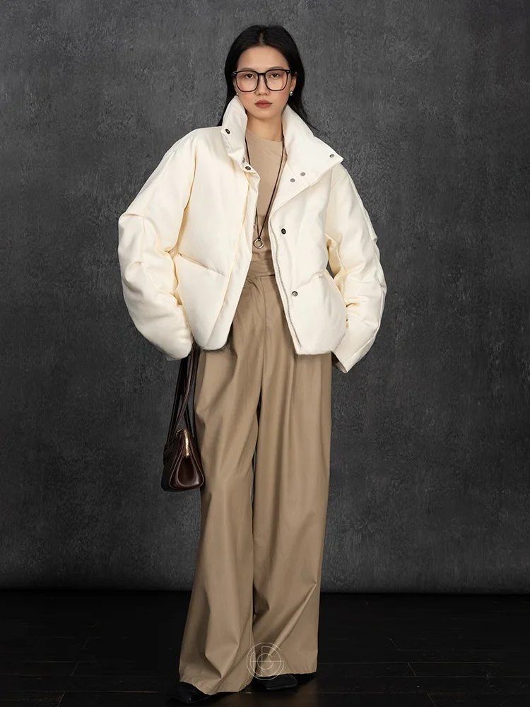 

Hepburn Glance Style Short down Jacket Women's Warm Cotton Feel Goose down Coat with Knife Sleeve And Stand Collar