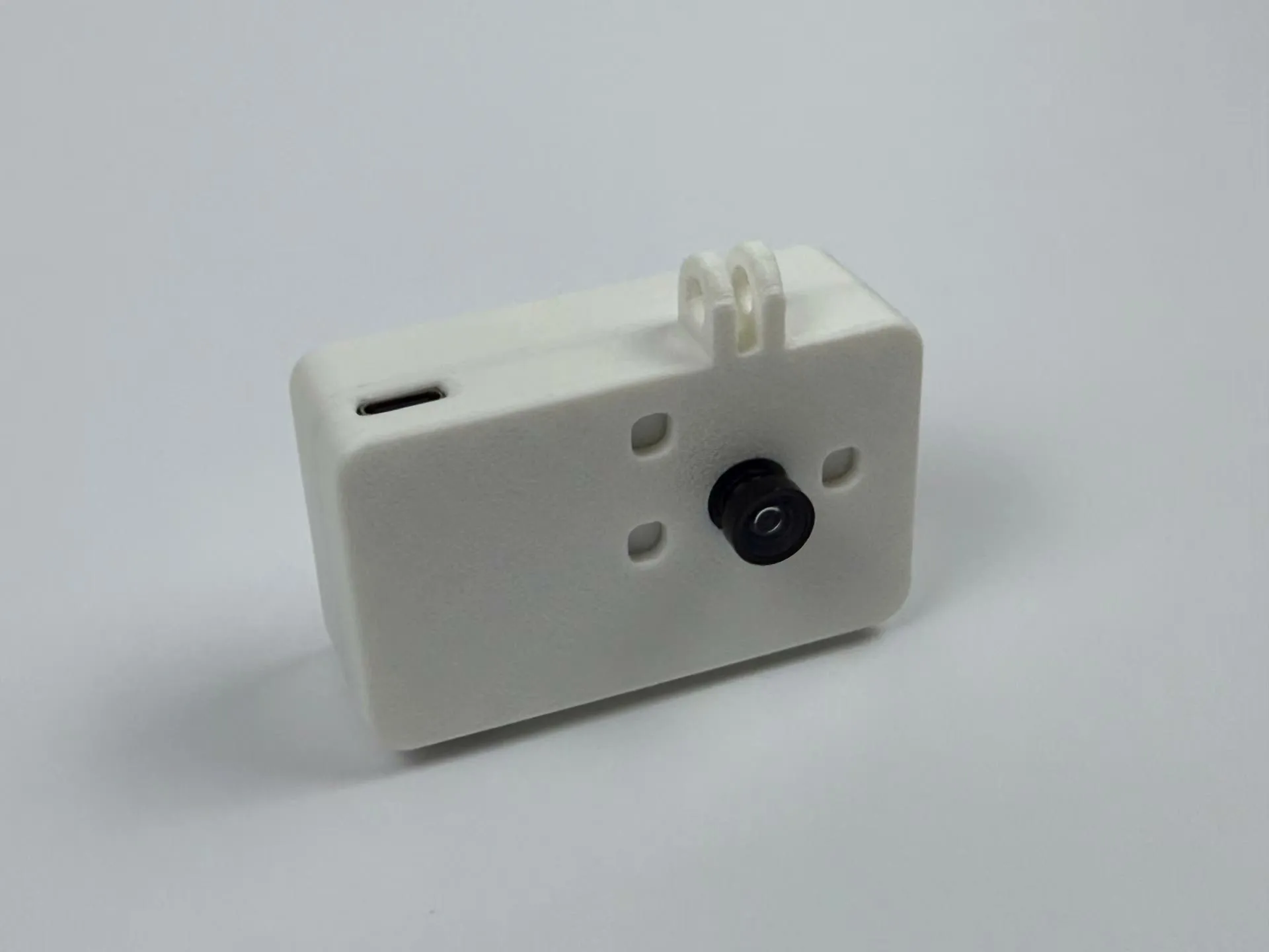 

VR Facial Tracker for Meta Quest 2/3 & Pico 4, 63g Wireless/Wired OSC Face Tracking Module with Stand, Compatible with VRChat