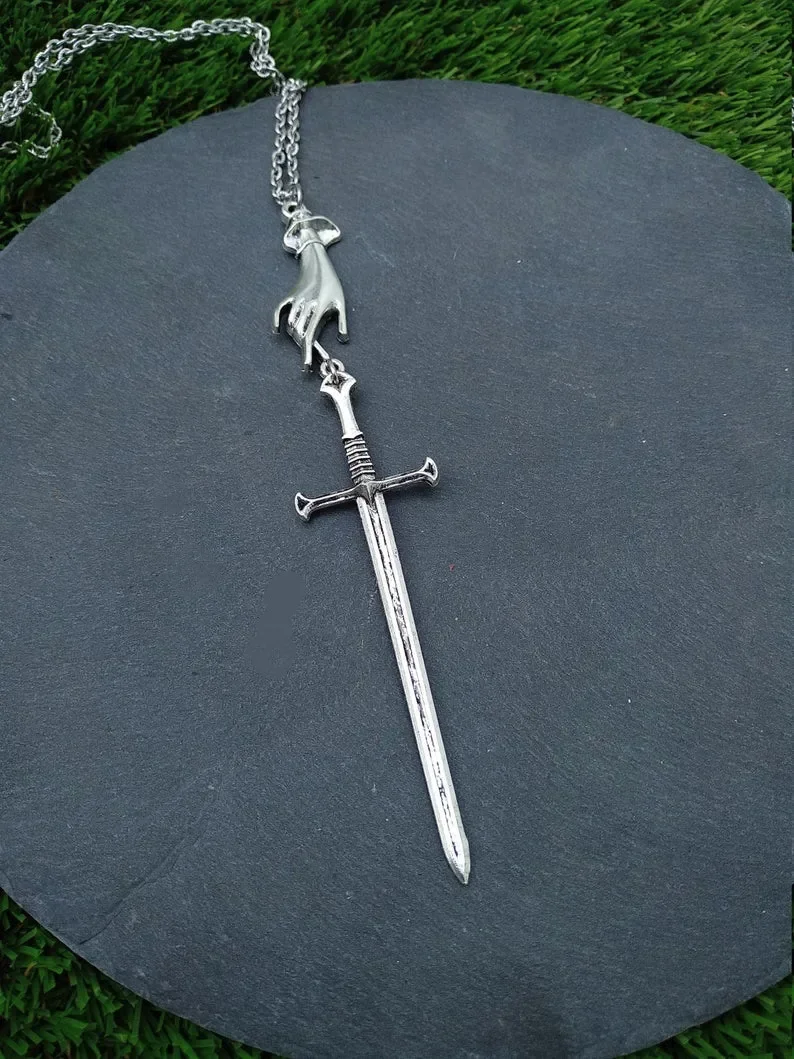 Tarot sword necklace silver color hand sword pendant hand and jewelry mysterious manifesto Gothic Middle Ages witch gift 2019