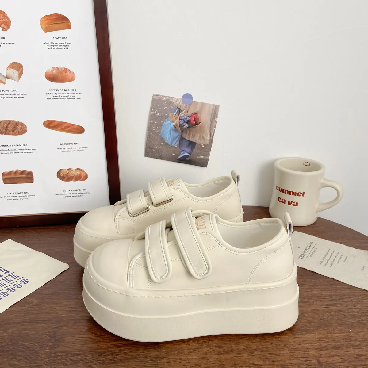 baskets-compensees-chic-a-enfiler-pour-femme-nouvelle-collection-printemps-2025-en-cuir-style-decontracte-avec-fermeture-auto-agrippante-pour-etudiantes