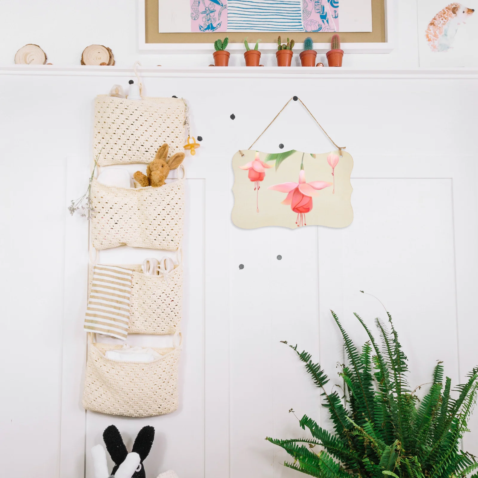 

4Pcs Blank Wood Hanging Signs Wooden Door Plaques Decorative Shaped Wood Slices Unfinished Craft Boards Wall Decor