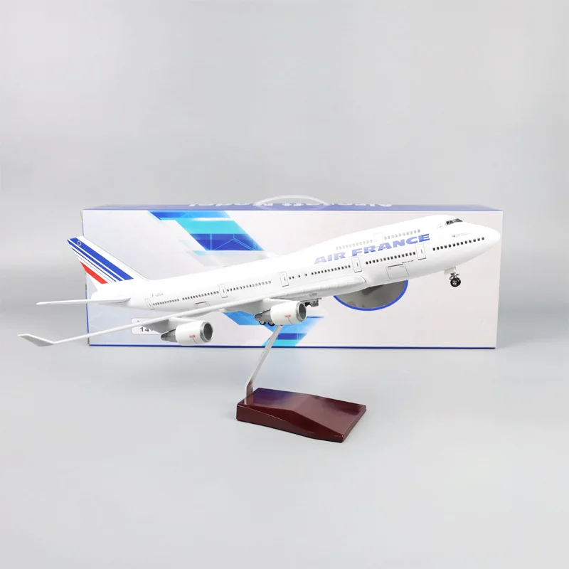 AIR France B747 Airlines Model Planes 47CM Scale Aircraft with Landing Gear Wheel Plastic Model Souvenir Hobby Collection Gift