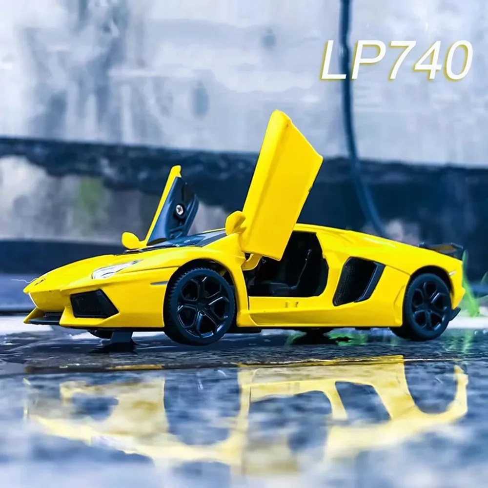 1/32 Alloy Diecast Lambor LP740 Toy Model Cars Wheel Pull Back Sports Car Light Sound Miniature Supercar Kids Festival Gifts