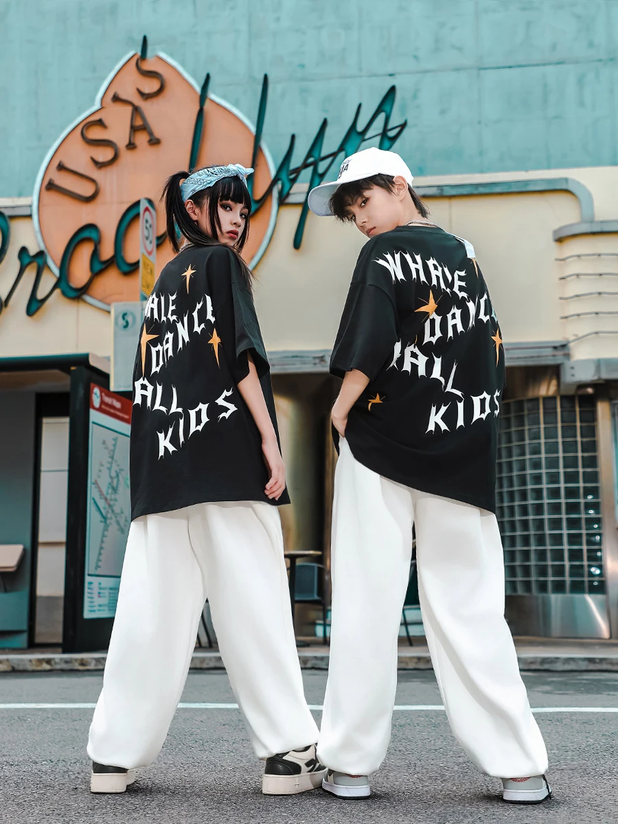 

2024 Loose Black Shirts White Pants Suit Jazz Modern Dance Costumes For Grls Boys Hip Hop Dance Performance Stage Wear DQS16085