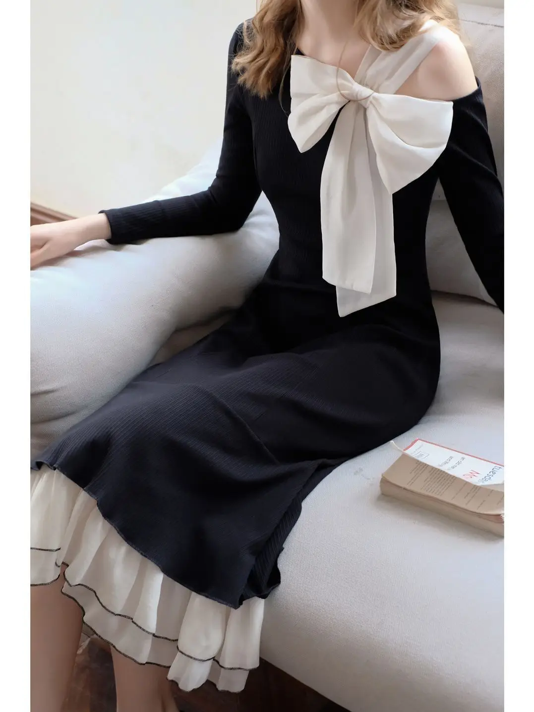 French Design, Spring and Autumn Bow Tie Waist, Slimming Fishtail Knitted Dress for Women, New Temperament Black Dress