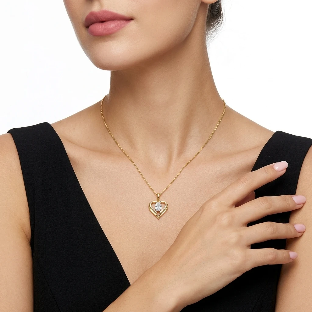 

D-Color Moissanite Heart-Shaped Necklace with 925 Sterling Silver Pendant Plated in Pt950—A Luxurious Gift