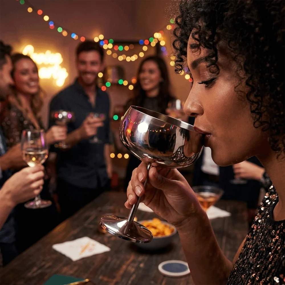 Reusable 400ml Wine Cup Smooth Polished Rustless Steel Goblet Lightweight Cup Shaped Outline Drinking Cup Home Bar