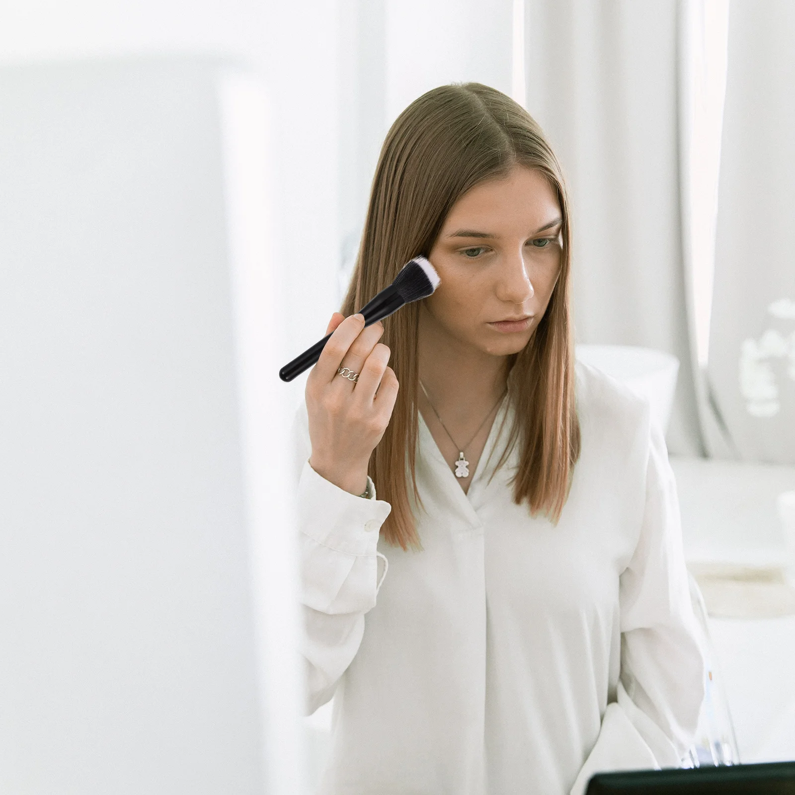 

2Pcs Double-Layer Fiber Blush Brushes Flat-Head Black Makeup Brush Artificial Fiber Natural Makeup Blush Brush