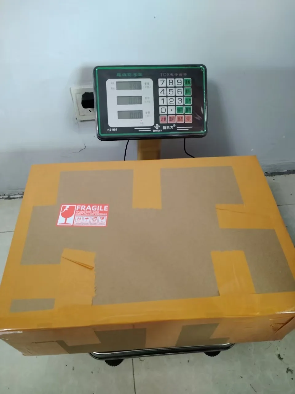 

Pay shipping fees, customs duties, price differences, or other payment fees