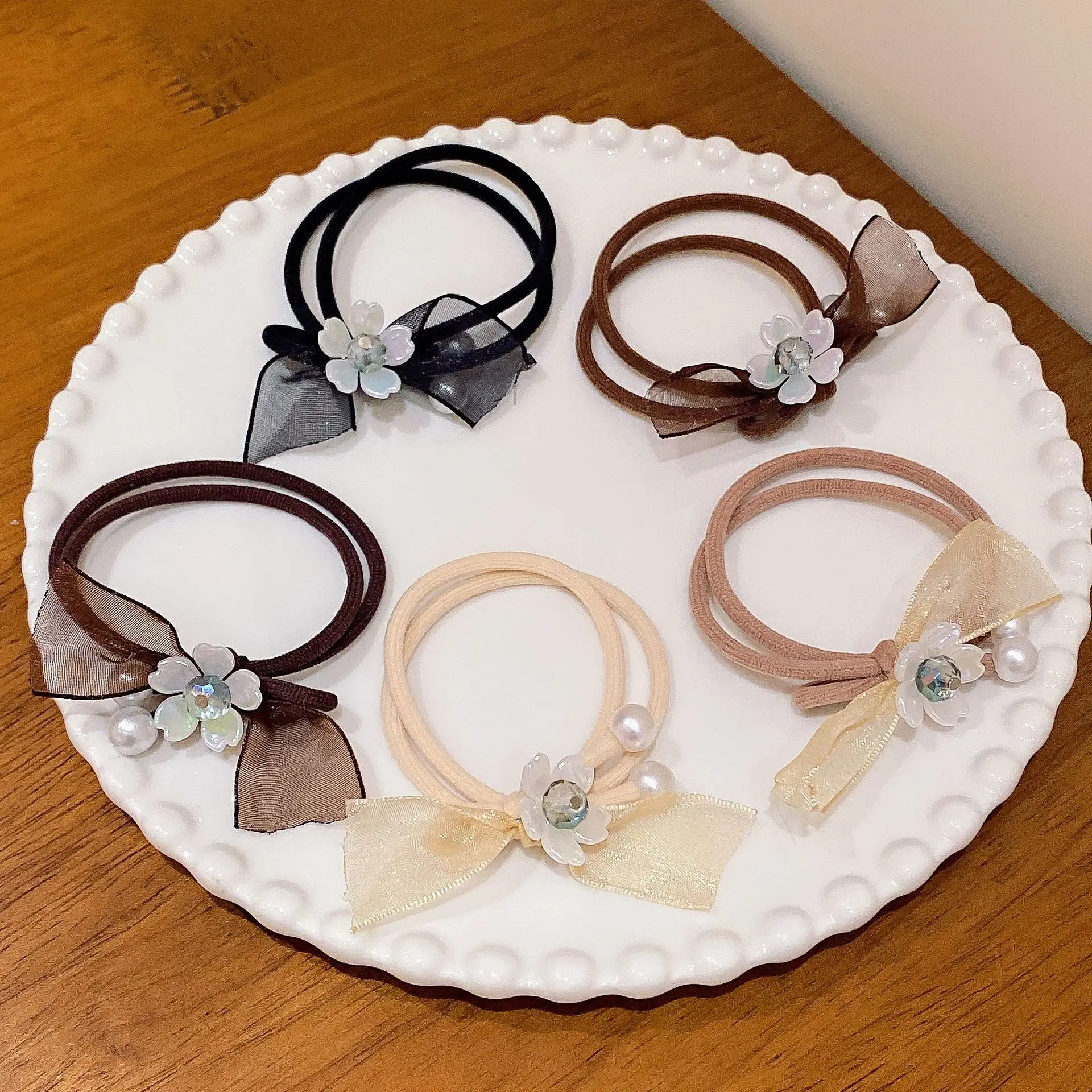 

【Five-piece set】Imitation Pearl Petal Head Rope Hair Loop Women Bow Hair Decoration Hair Rope Rubber Band Women