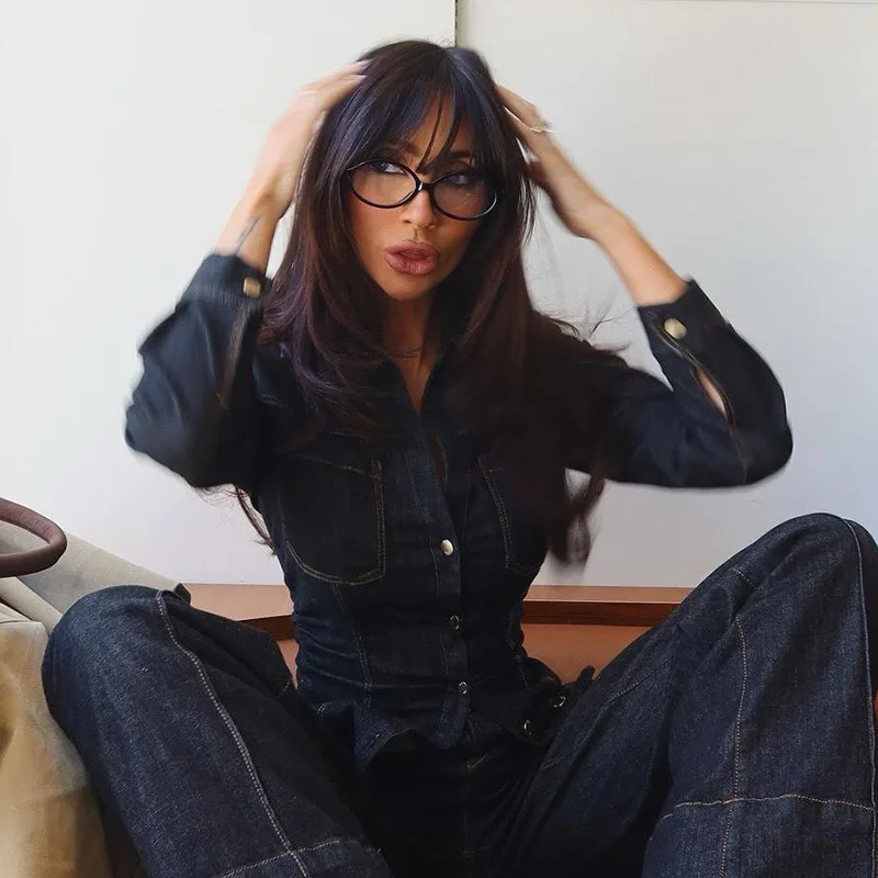 

Новый женский винтажный джинсовый комплект: однобортный жакет с отложным воротником и джинсы с высокой талией и широкими штанинами. Шикарный весенний повседневный образ в стиле High Street.