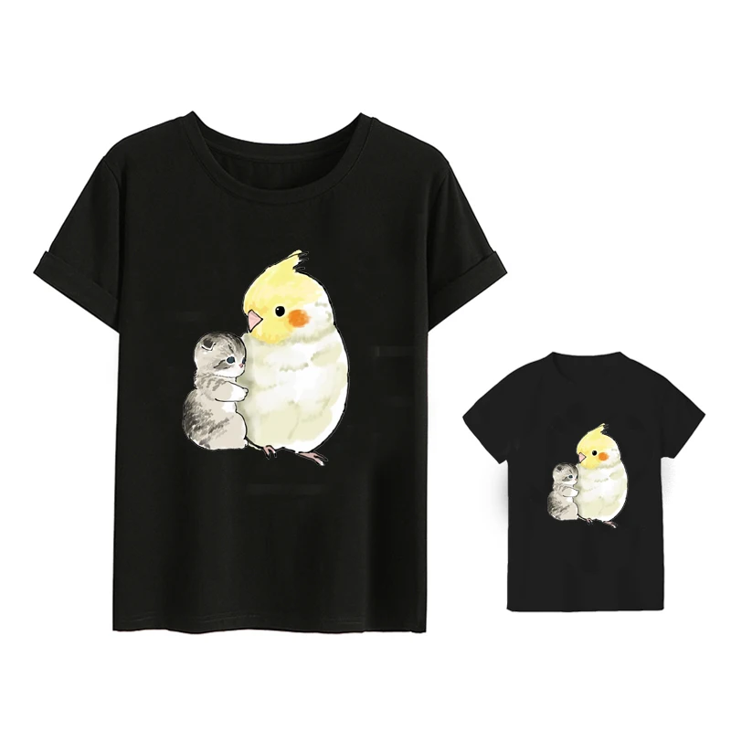 Camiseta de manga corta para niños y niñas, camisa con estampado de gato y loro, Charkatoon