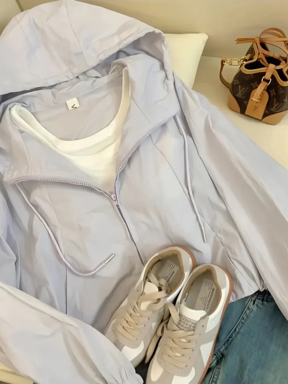 Women's Lightweight Breathable Sun Protection Outerwear Open Cardigan Loose Fitting Hooded Jacket Comfortable Summer Top