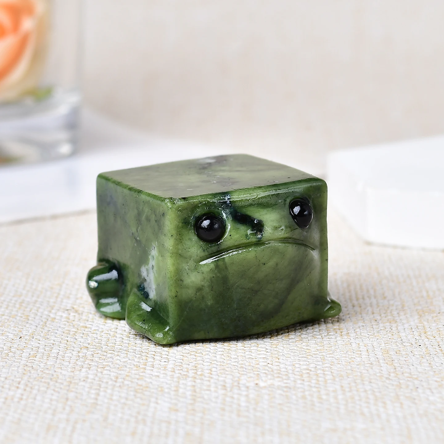 Natural crystal carved square frog, adorable crystal carving ornament, perfect choice for Valentine's Day gift, Easter gift, cry