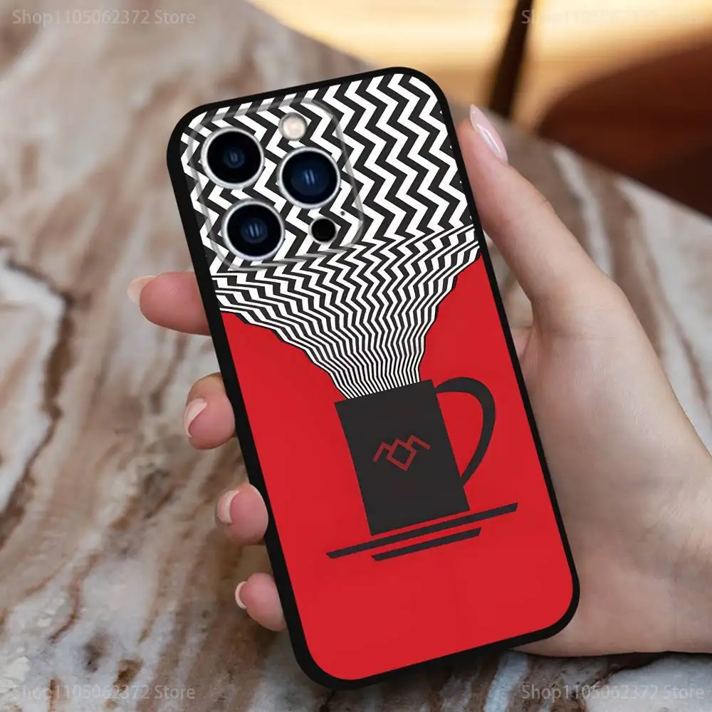 حافظة W-Welcome To T-Twin Peaks لهاتف iPhone 17,16,15,14,13,12,11 Plus,Pro Max,XS,X,XR,SE,Mini,8,7,غطاء أسود من السيليكون الناعم
