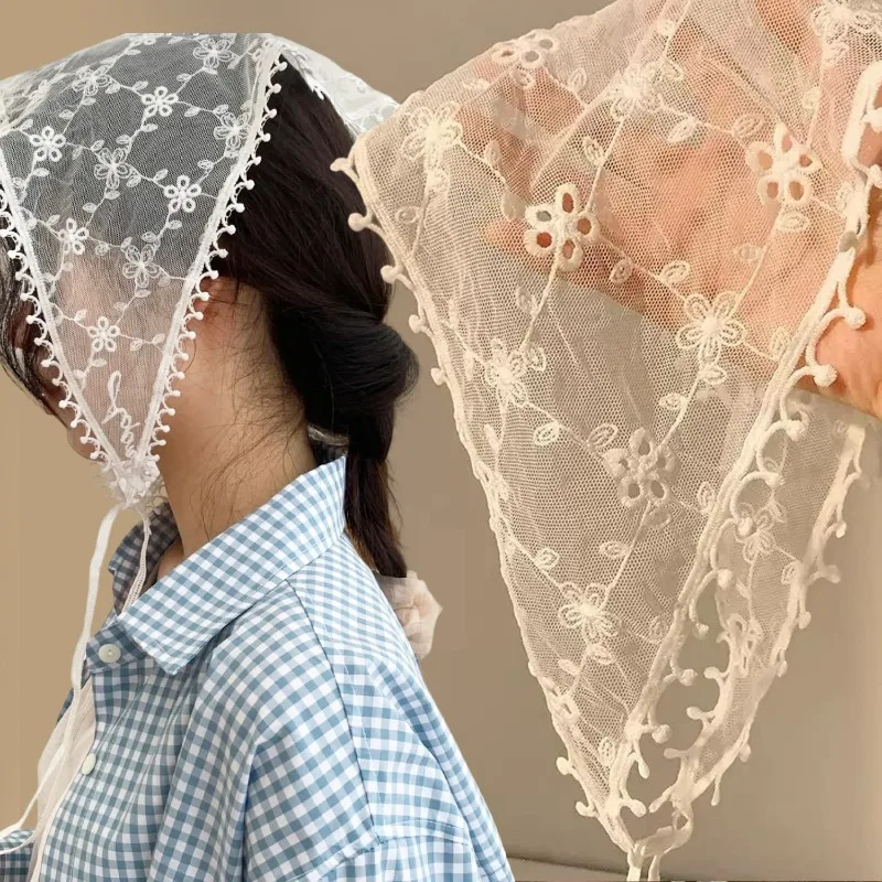 

French Woven Floral Lace Hair Scarf White Sweet Flower Triangle Pastoral Headdress for Women Travel Retro Turban Scarf Hair Band