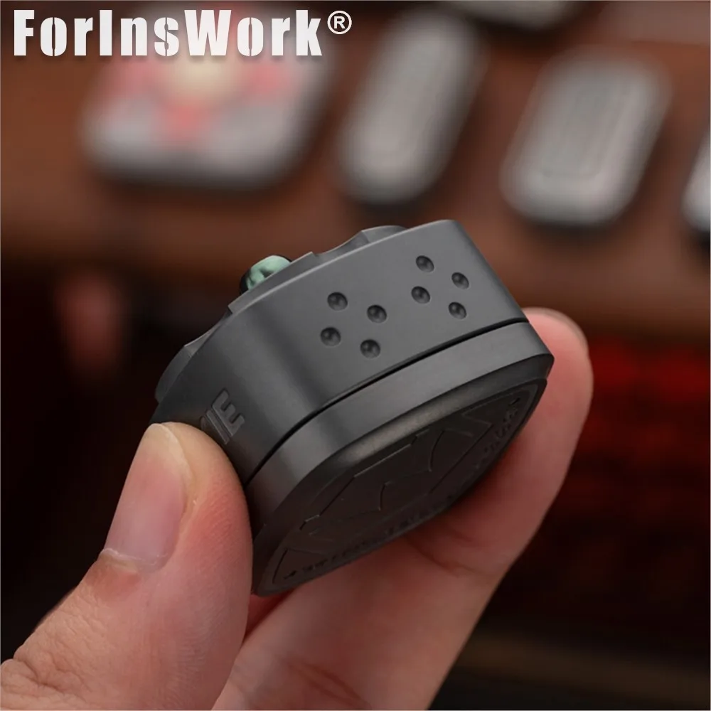 42COSMO&MACKIE เกมชีวิตและความตาย ฟิดเจ็ตสไลเดอร์ ของเล่นนิ้วมือ R188 อุปกรณ์บนโต๊ะทำงาน สปินเนอร์เมทัลลิโก ของเล่นคลายเครียด