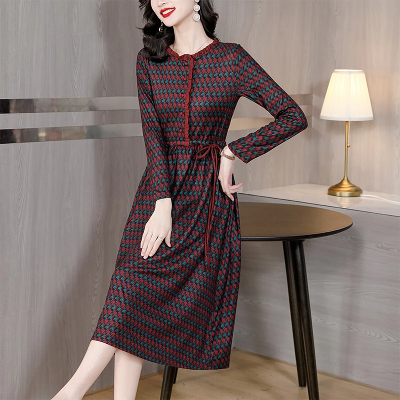 2023 Autumn/Winter New O-Neck Retro Printed Long Sleeve Dress for Women's Loose Large Silk Suede Slim Knee Length A-line Skirt