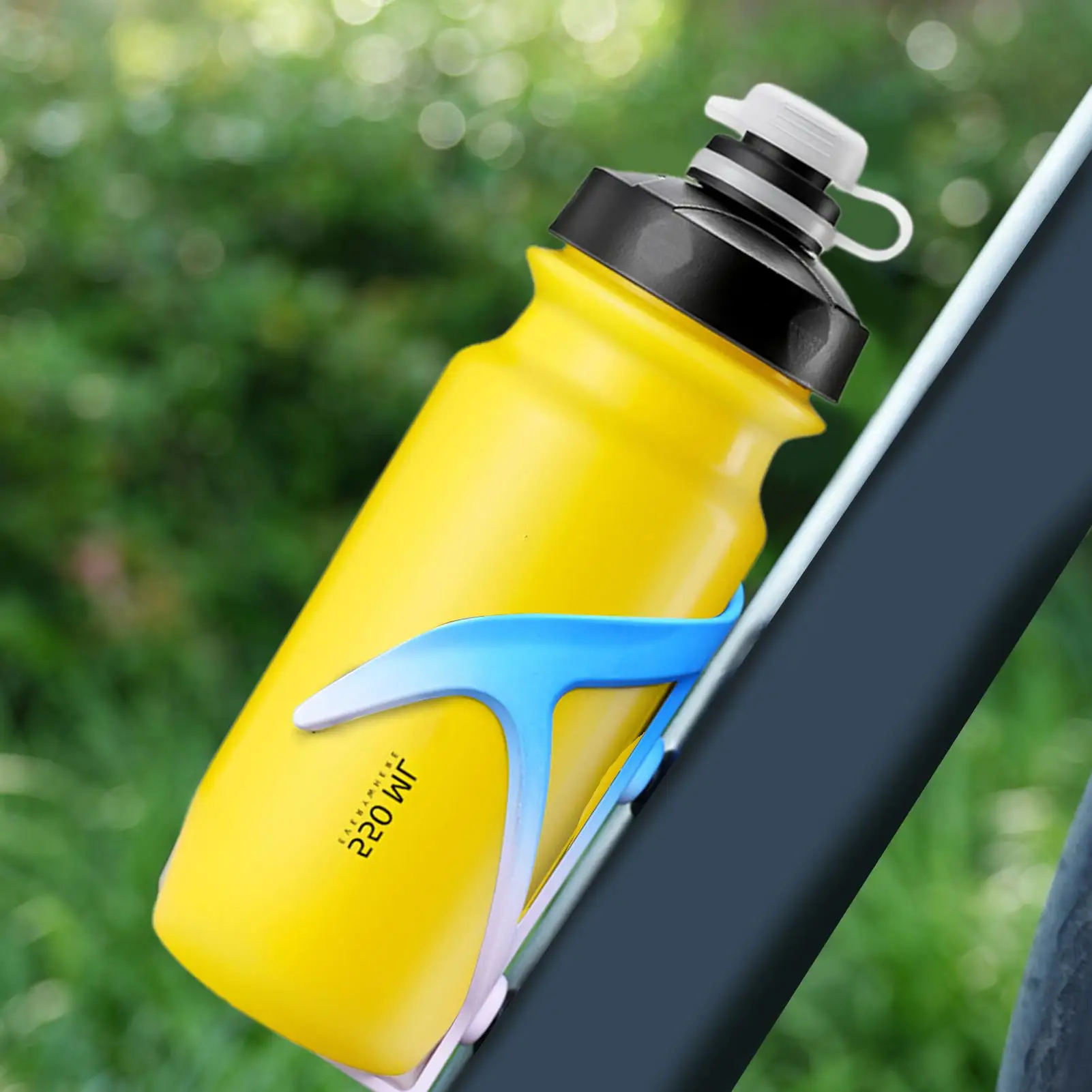 

Water Bottle For Gym Cycling Squeeze Flask 18 Oz Spill Proof Water Bottle For Camping Climbing Workout Sports Beach ﻿