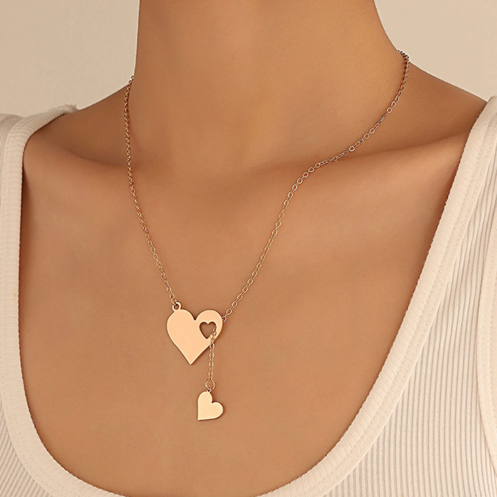 1 Piece 304 Stainless Steel Valentine's Day Necklace Heart Hollow Pendant Necklace Fashion Jewelry For Women Gifts 47cm long