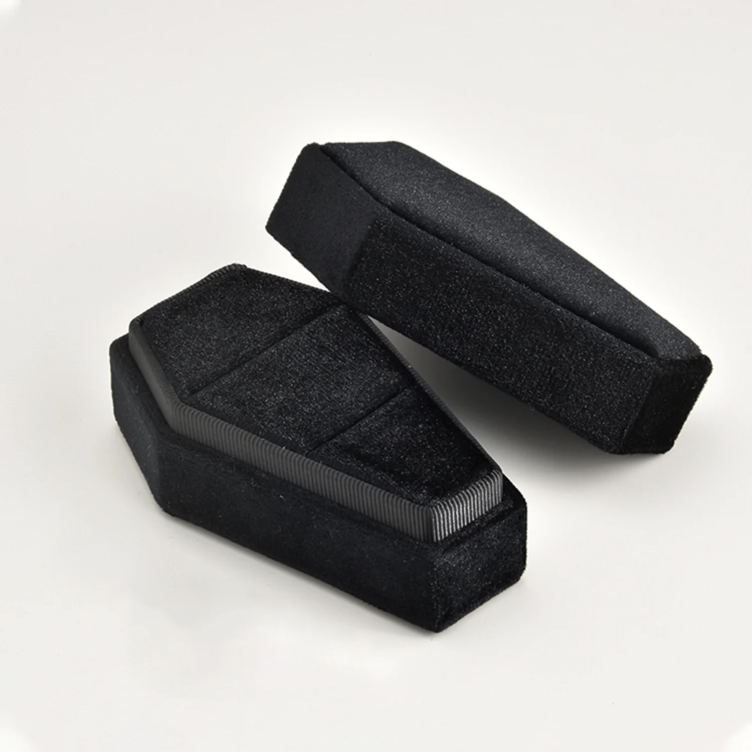 TAIMY Gothic Mini Coffin Ring Jewelry Box Detachable Lid Double Ring Holder Small Velvet Jewelry Storage Free Custom Logo Case