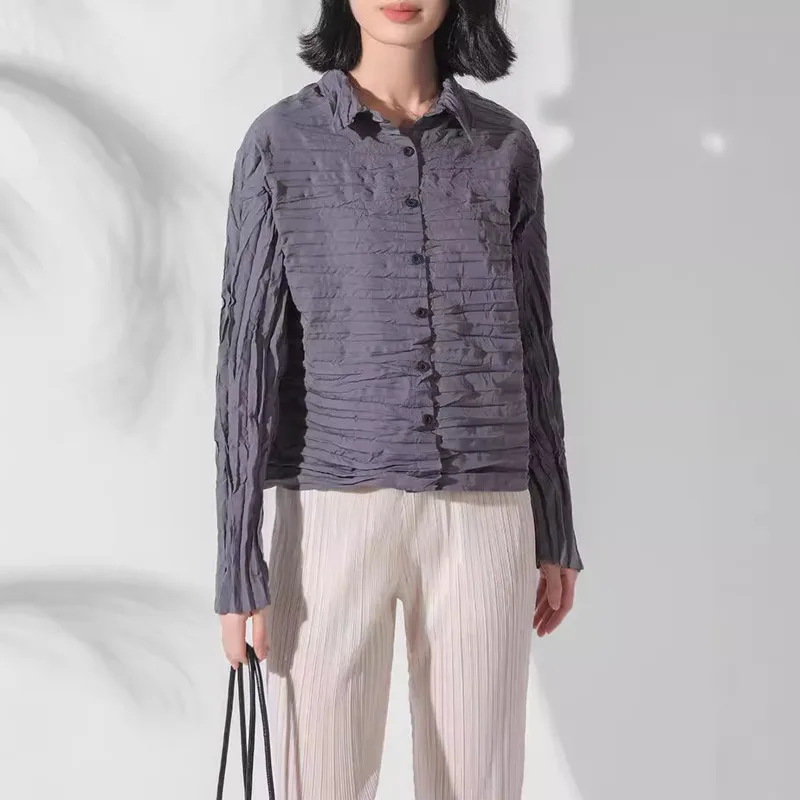 Yfpf miyake plissado camisa feminina moda lapela manga longa cor sólida único botão blusa versátil 2025 novas roupas 3a421