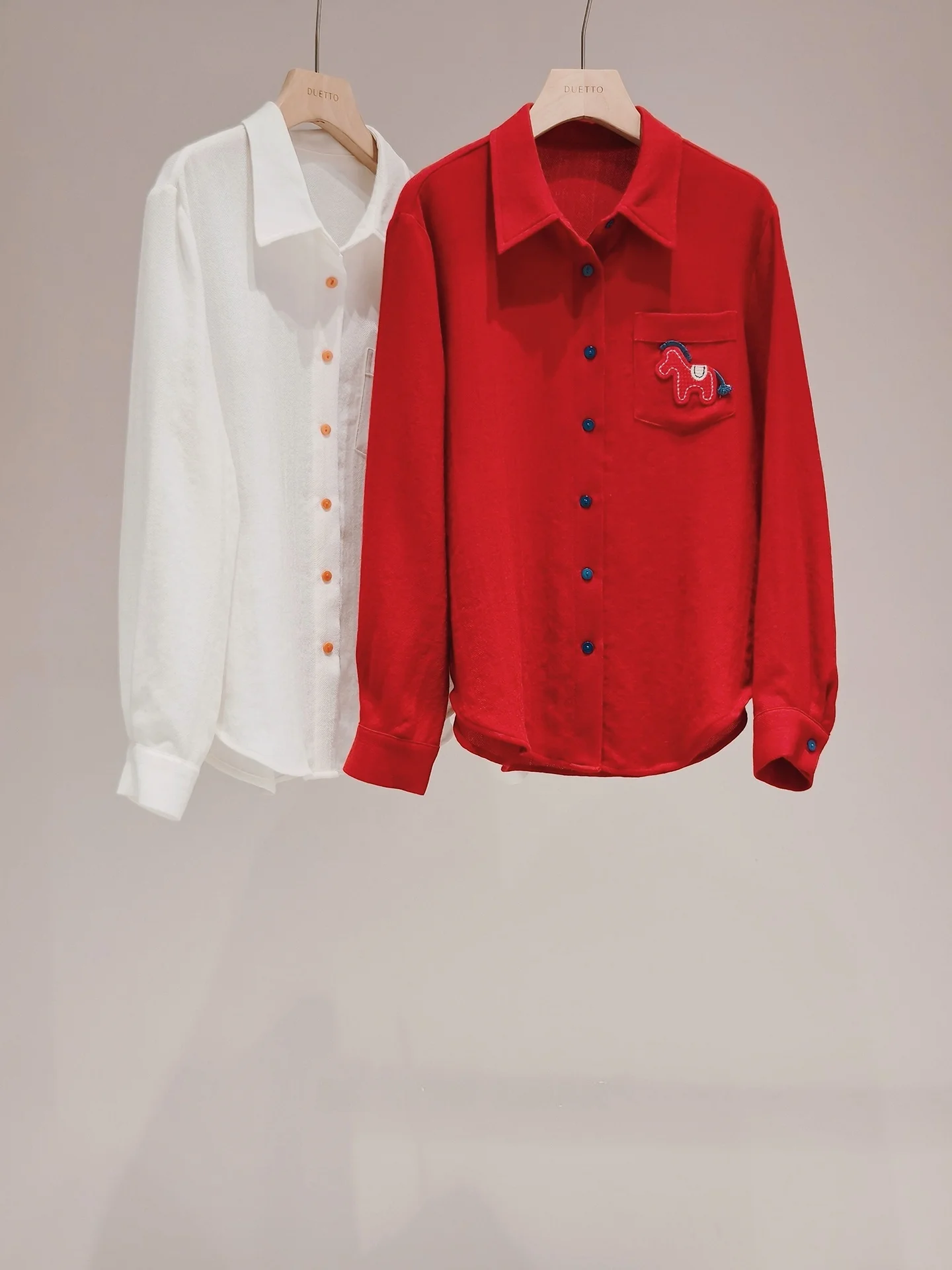 

DUEETO New Year's Bamboo Silk Woolen irt Casual Loose Fit Long Sve Women's Faion Breathable Skin-Friendly Embroidered