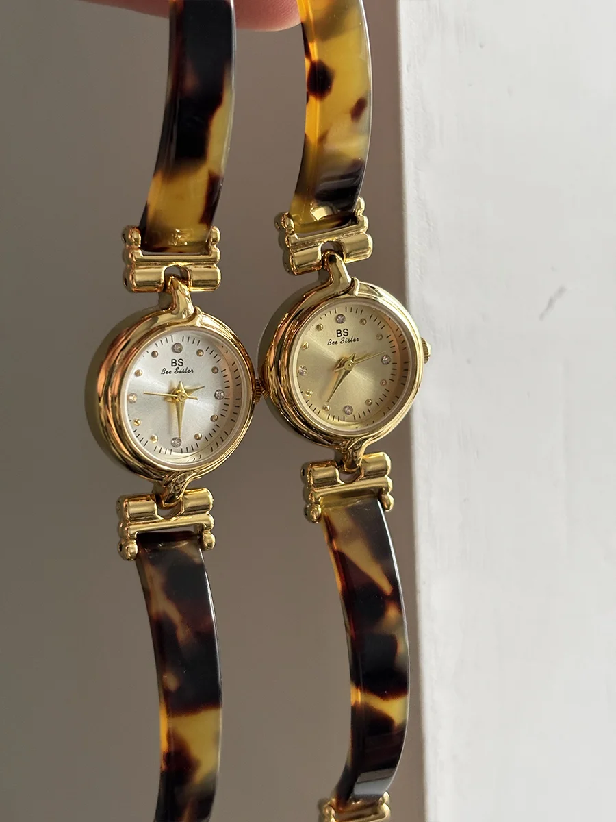 

2026 New Vintage Luxury Watch for Women Elegant Amber Strap with Petite Dial Quartz Ladies' Wristwatch Gift for Women