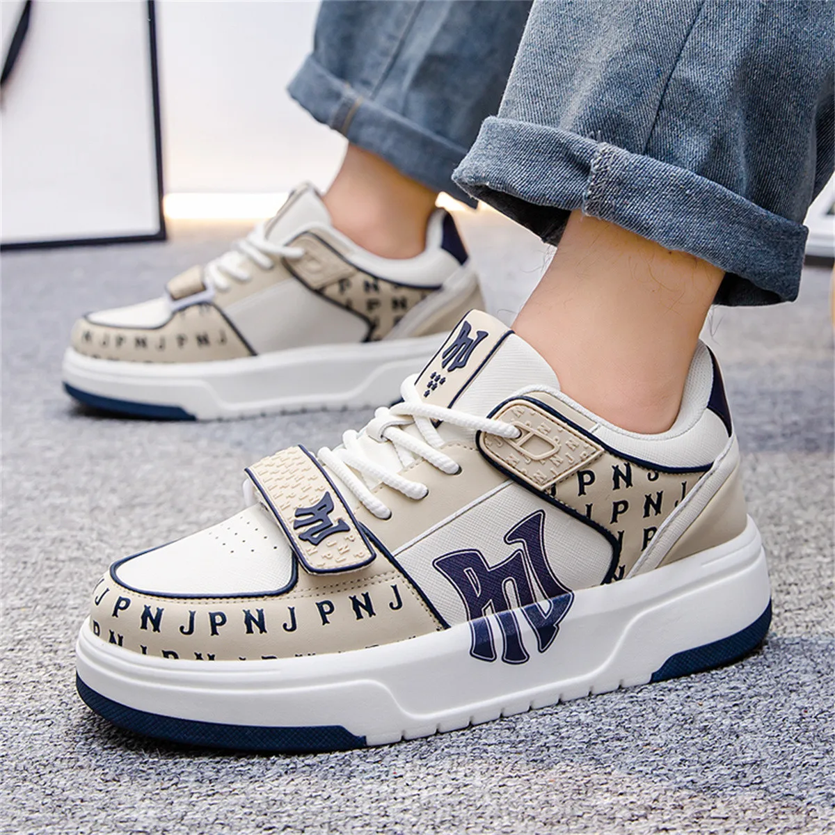 PNJ Little white shoes women 2024 Zhongbang thick soled sports shoes retro casual women's board shoes running shoes women