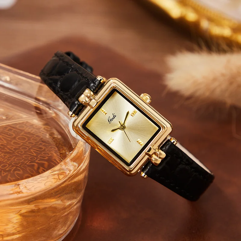 Luxury Women Watch Simple Small Dial Quartz Watches Ladies Rectangle Niche Clock Female Vintage Reloj Wristwatch Reloj Mujer