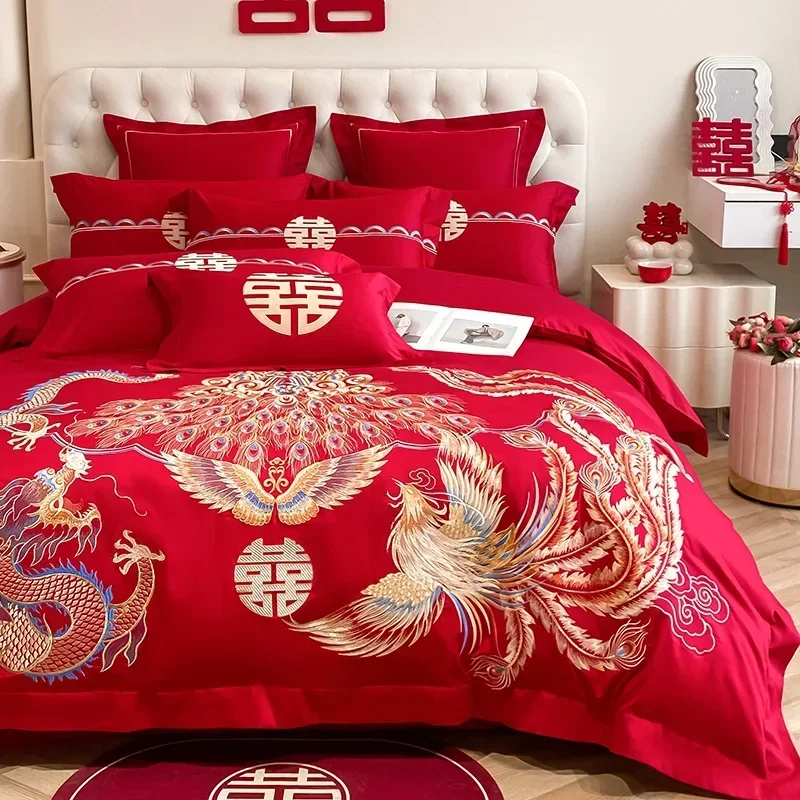 Chinese Wedding 4pcs Red Embroidered Newlywed Wedding Dragon and Phoenix Quilt Embroidered Bed Sheets Quilt Cover Bedding Set