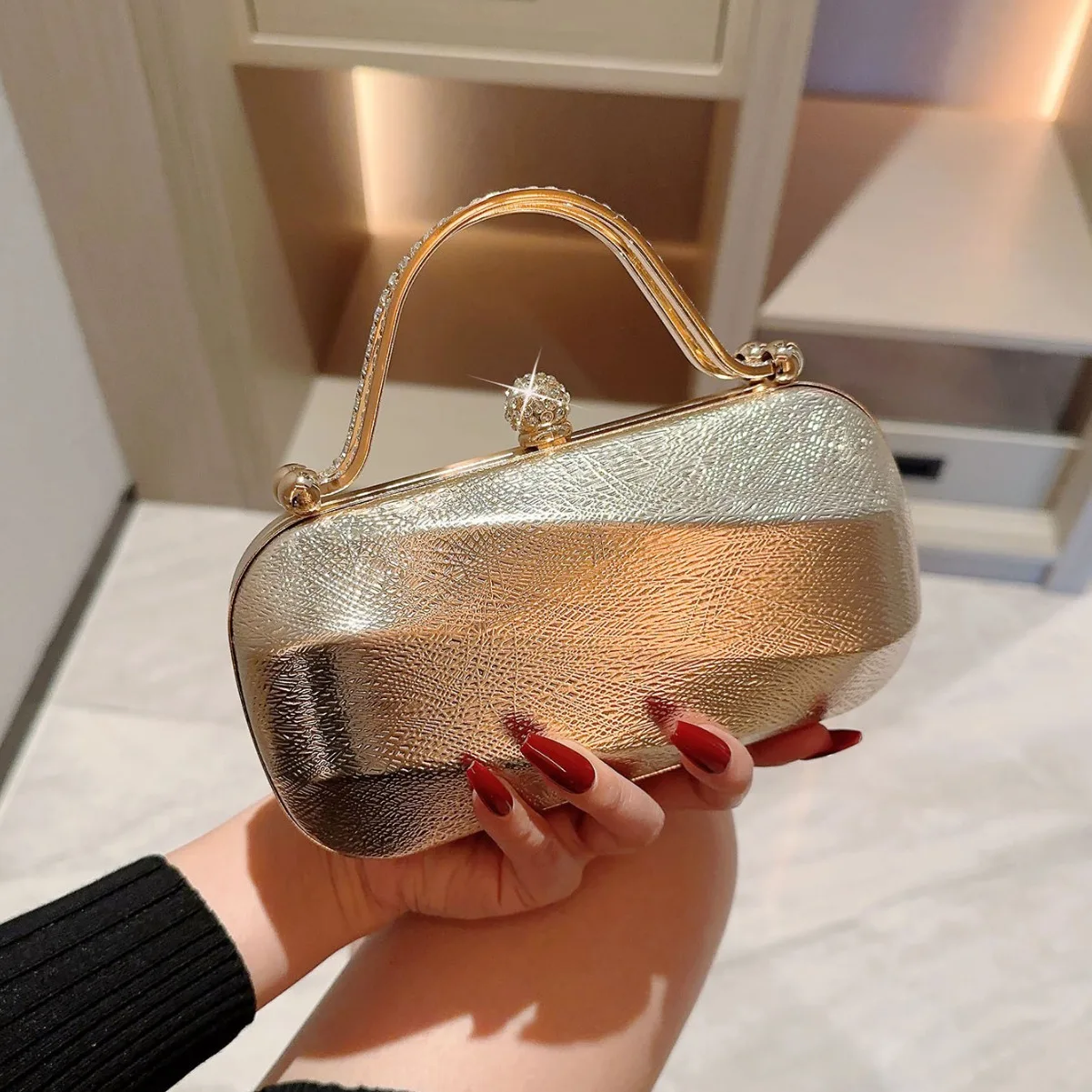 2024 new Advanced banquet bag women handbag Silver square box bag fashion party evening dress bag banquet bag wedding gift bag