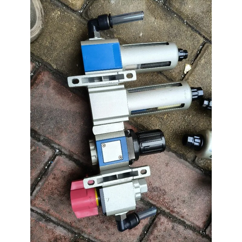 GFR300-10/GL300-10 Oil Water Separator with Gauge Disassembled Slight Wear Fully Functional for Industrial Use