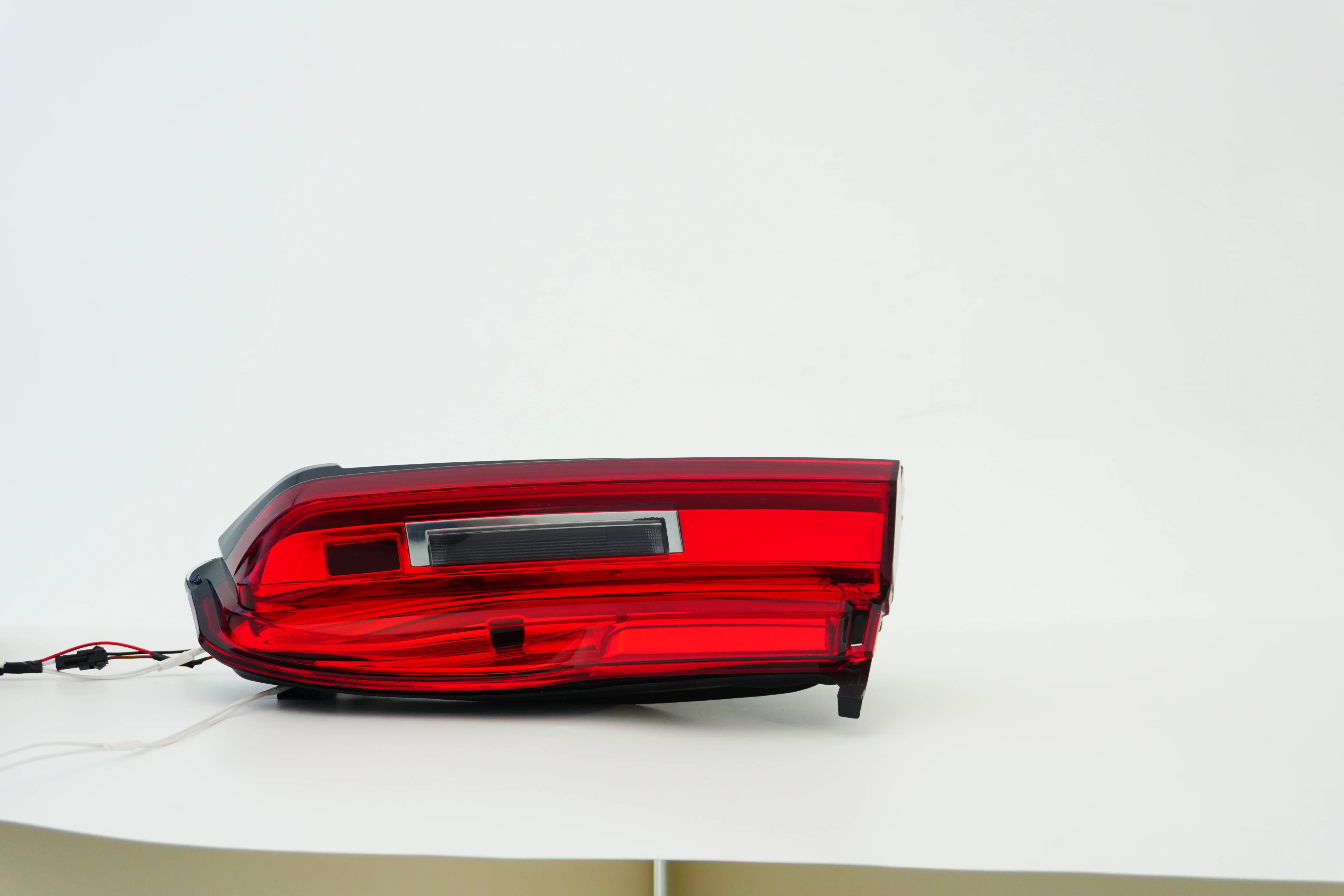 Upgrade LED Tail Lamp Assembly for 7 Series G11 G12 Red Lens New Condition Through Rear Light