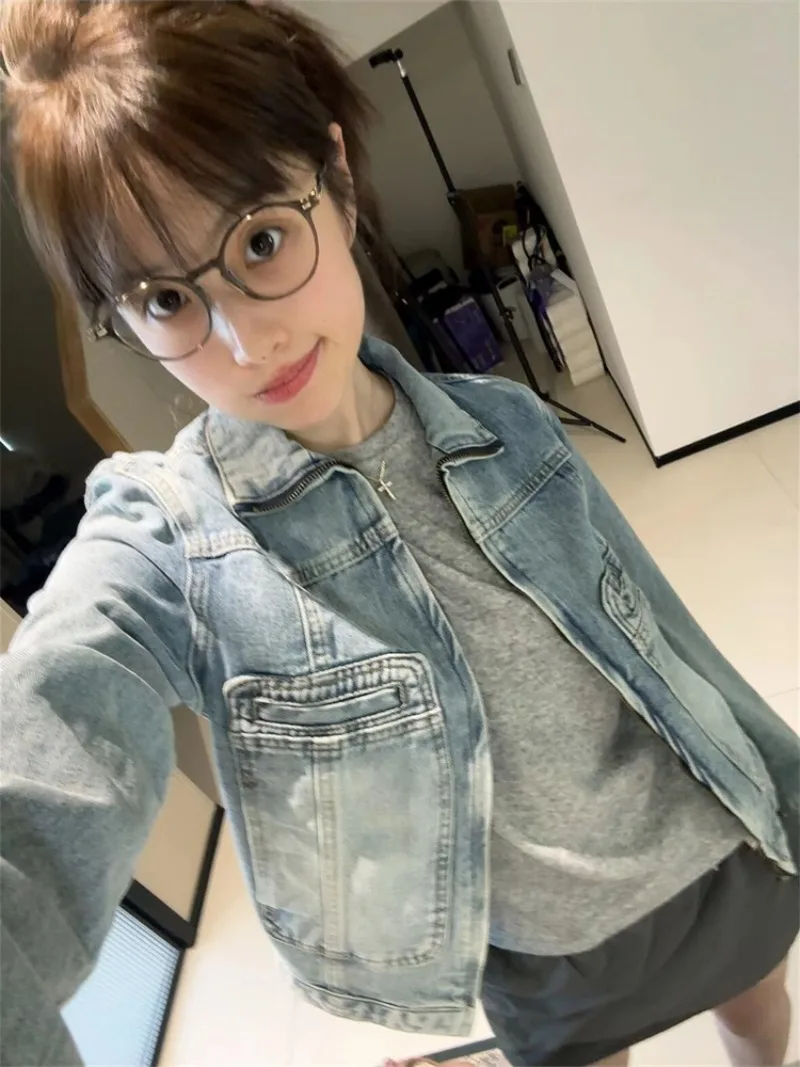 2025 New American Sweet Cool Style Retro Old Spring and Autumn Light Blue Zipper Short Denim Jacket For Women