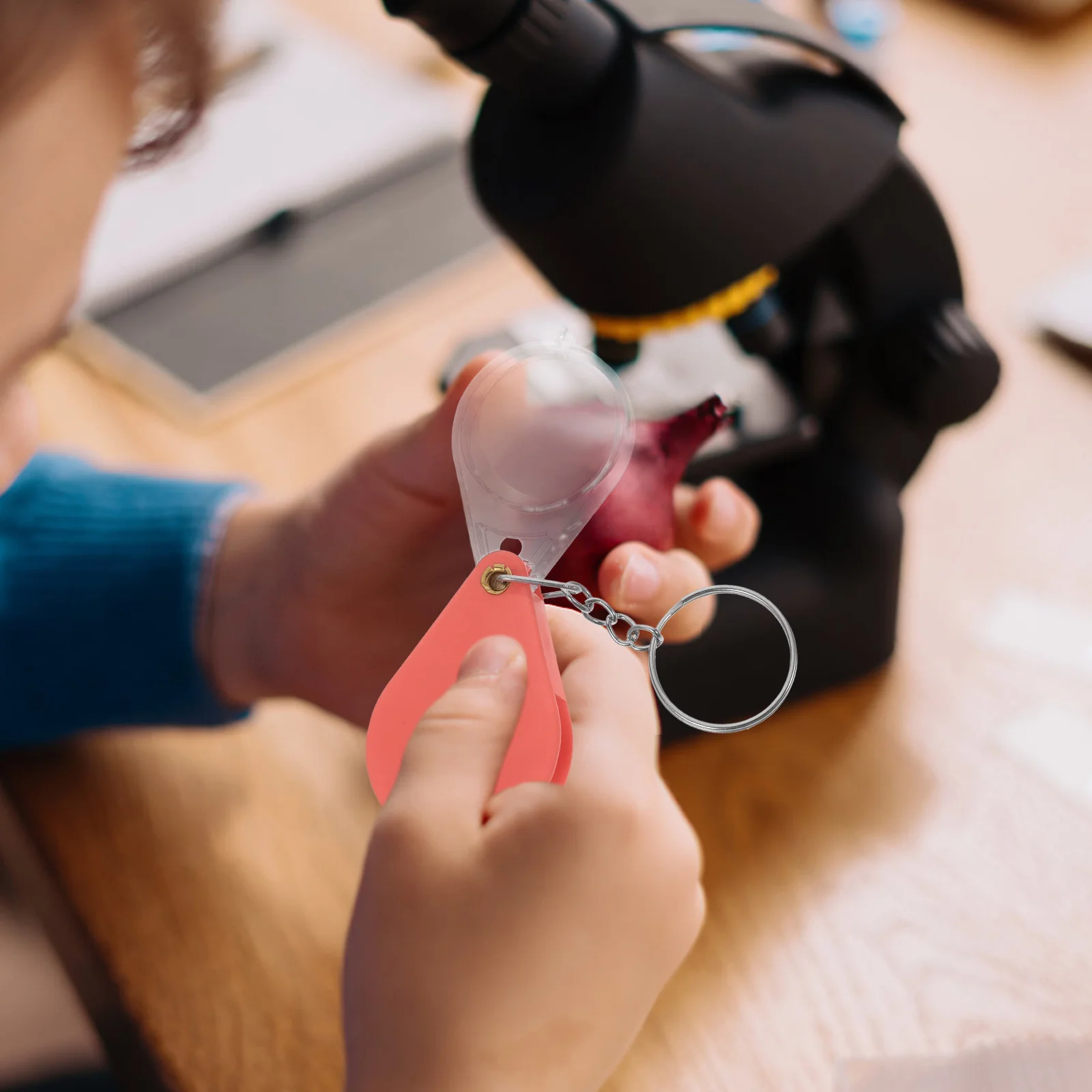 

10pcs Portable Foldable Magnifying Glass 10X Mini Keychain Lens For Reading Maps Crafts Jewelry Inspection Kids Exploration Tool