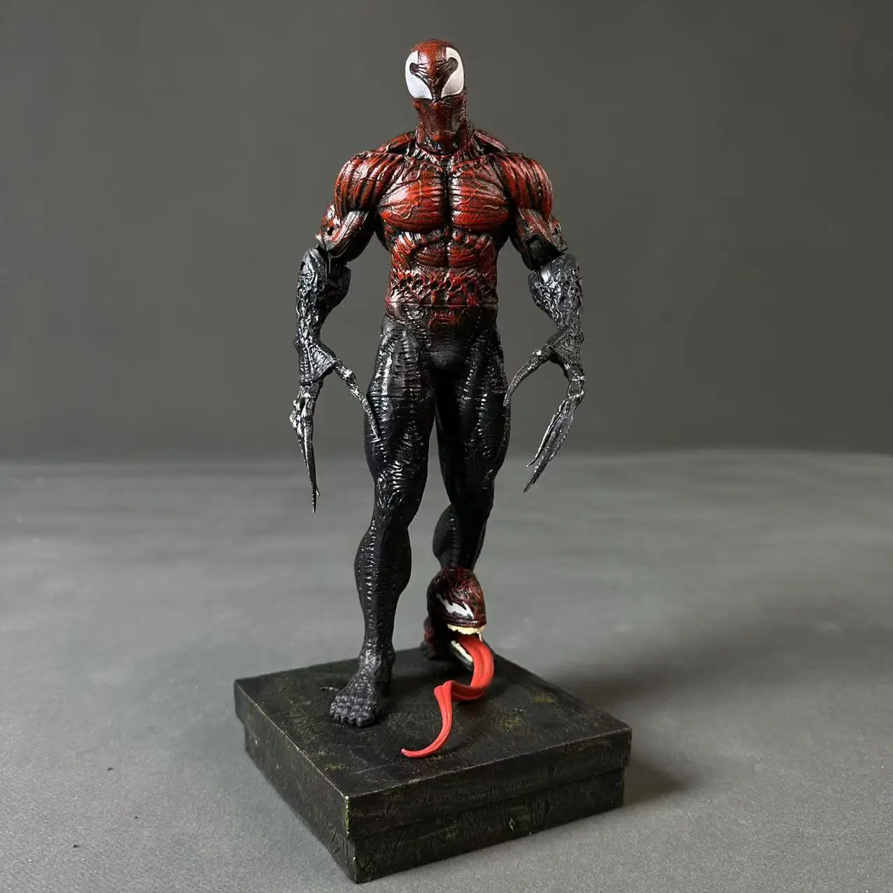 25cm Venom3 Last Dances Massacre Symbiote Pvc Two-Headed Sculpted Toxin Model Hand Table Case Display Boy Christmas Gift