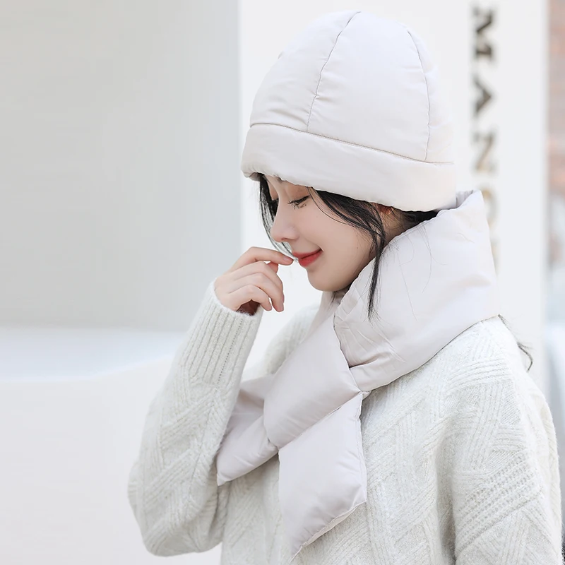 Hat and Scarf Two-piece Hat Women's Winter Warm and Fleece Thickened Outdoor Riding Windproof Ski Ear Protection Scarf Cap