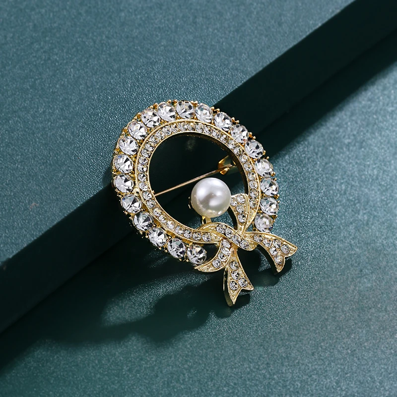 Female Round White Crystal Pearl Bowknot Brooches For Women Fashion Creative Luxury Gold Color Alloy Brooch Safety Pins