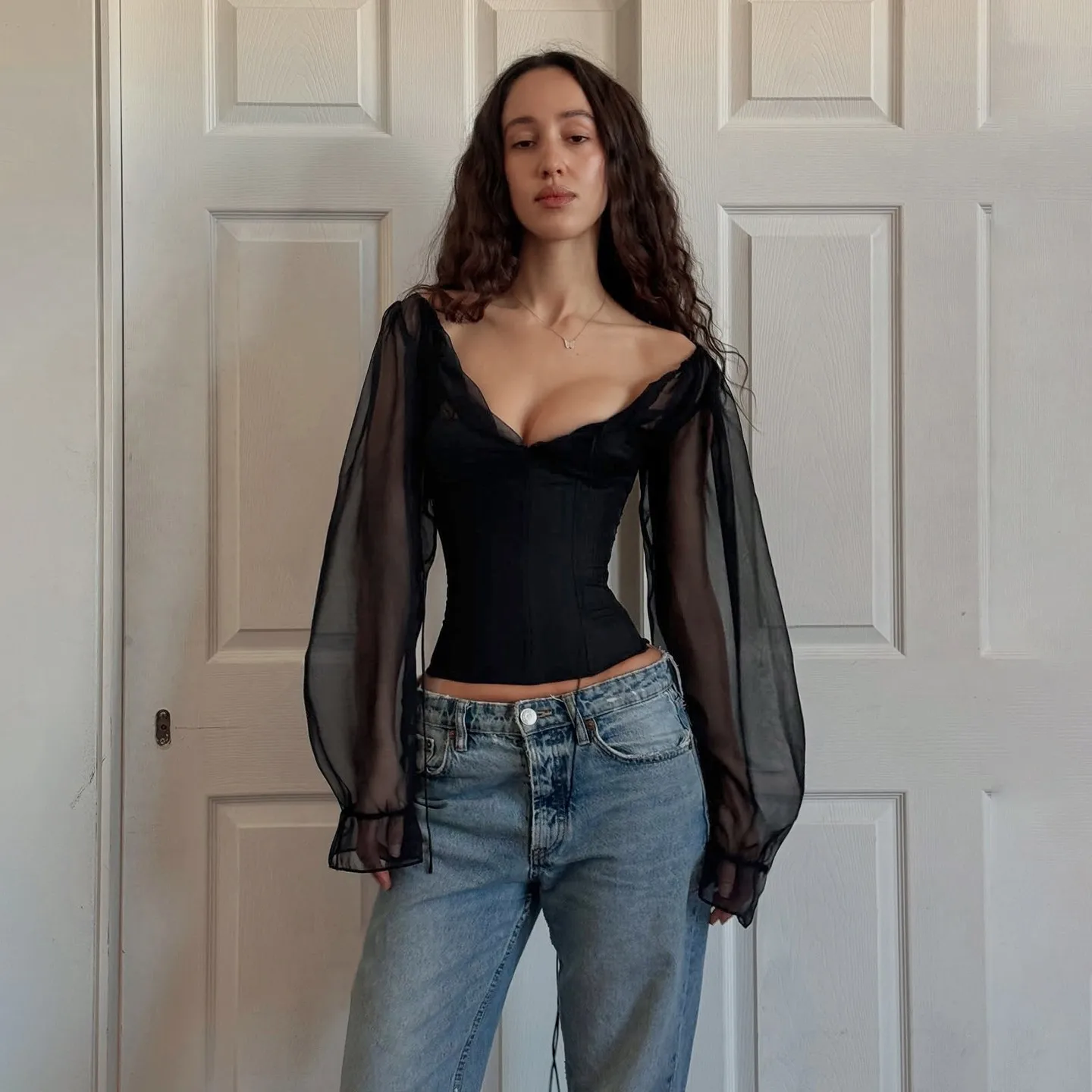Elegant Fashion Patchwork Mesh T-Shirt Women See Through Slim-Fitting V-Neck Long Sleeve Tees 2026 Spring Fashion