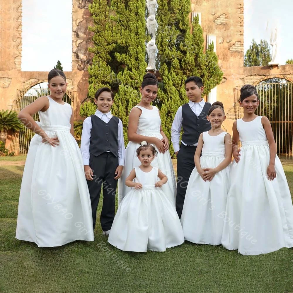 Aangepaste satijnen bloemenmeisjesjurk voor bruiloft bruidsmeisje ronde hals open rug eerste communiejurk met strik kinderfeestjurk