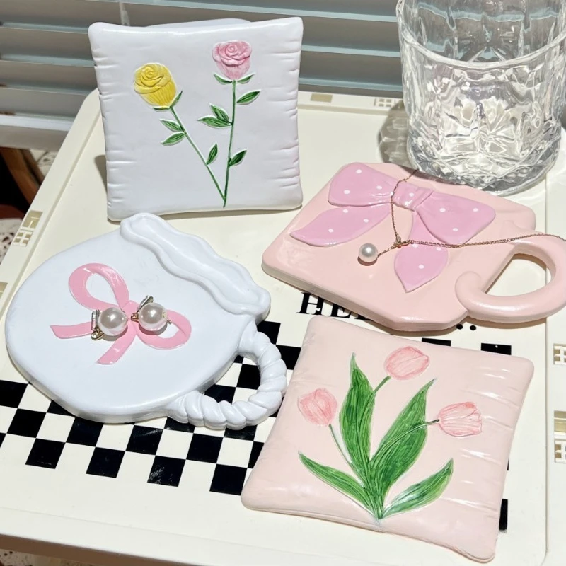 

Adorable Bowknot Resin Jewelry Dish Multifunctional Round Tray for Photography Props & Home Decor Chic Decorative Storage Plate