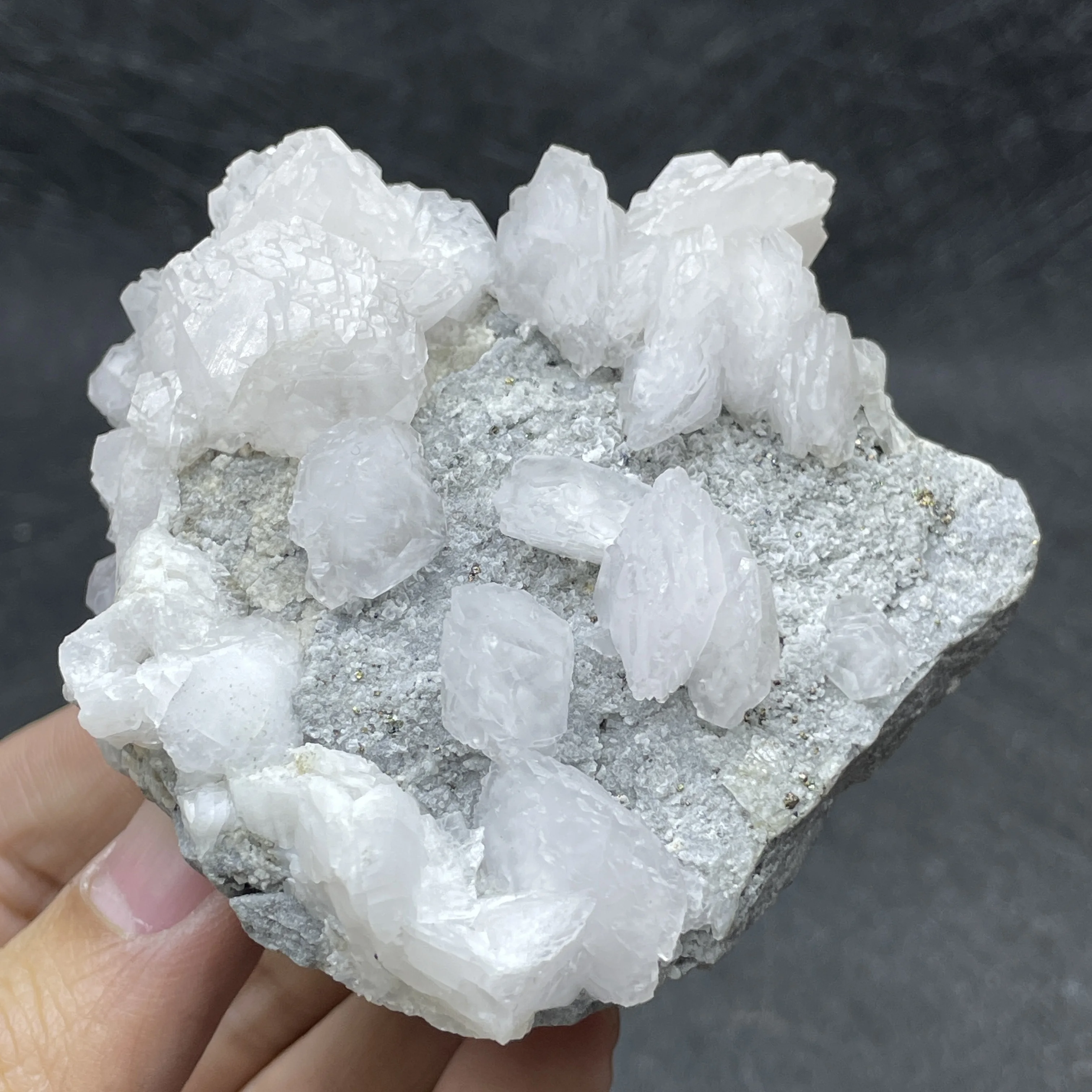 215g Natural Calcite Crystal Cluster Fluorescence Effect Mineral Specimen Raw Quartz Rock Healing Decoration