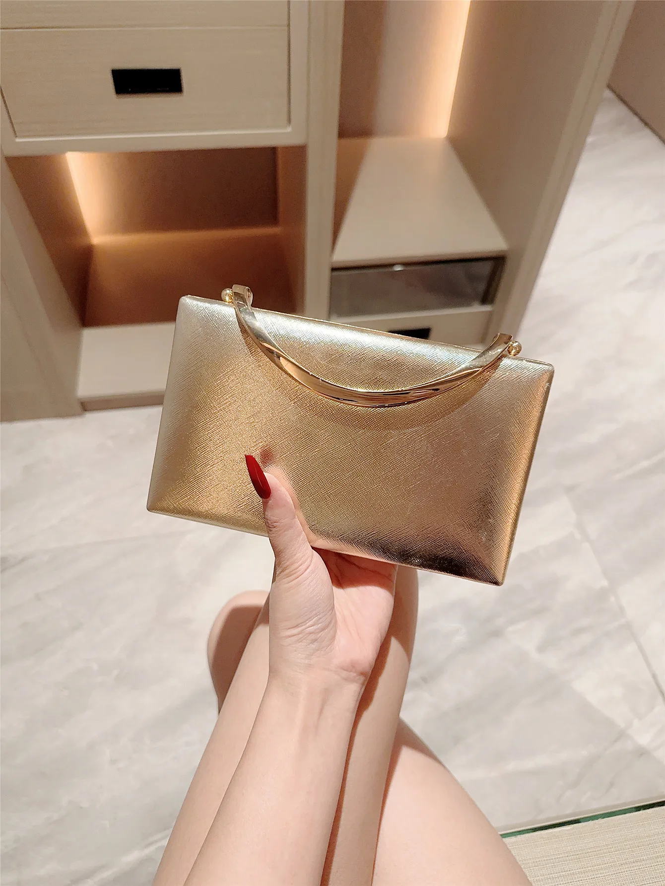 

Women Evening Clutch Bag Sequin Handbags Female Crystal Day Clutches Wedding Purse Party Banquet Gold Silver Box Shoulder Bags