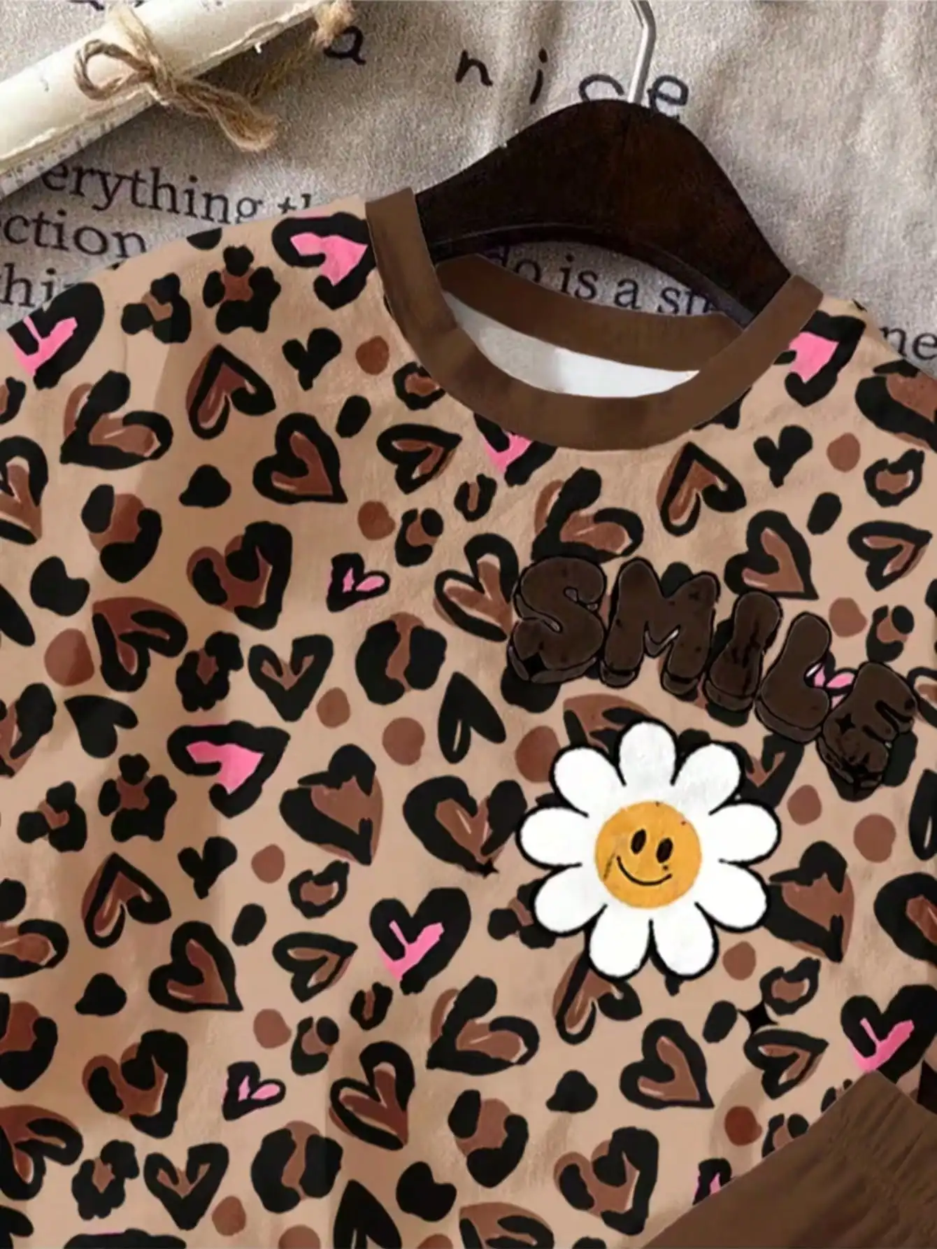 Mädchen-Set mit Blumenmuster, Kleid mit Blumenmuster, Stretchstoff, zweiteilige Kleidung, Mädchenbekleidung, beliebter Stil – Detail 6