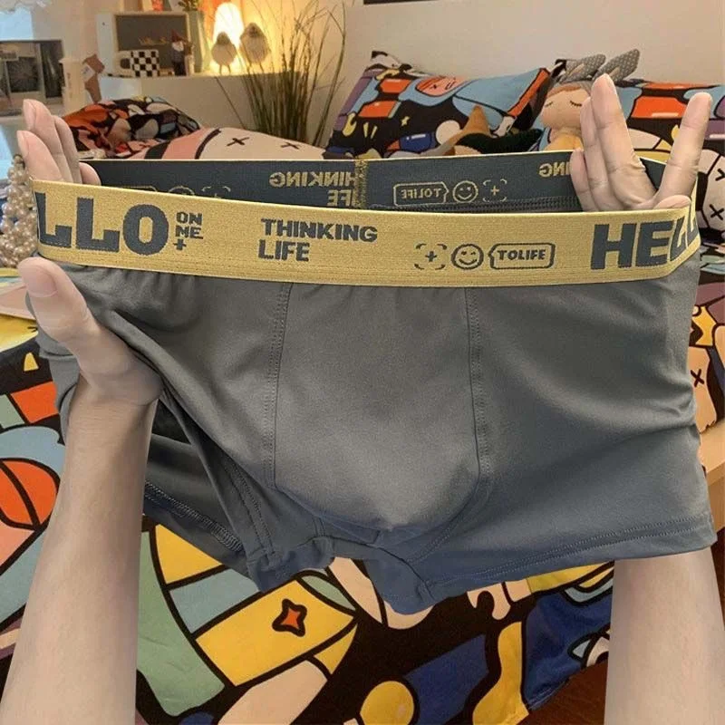 Fashionable Sporty Briefs for Men Youth Flat Angle Underwear Polyester Fiber Seamless Comfortable Shorts Chinese Production