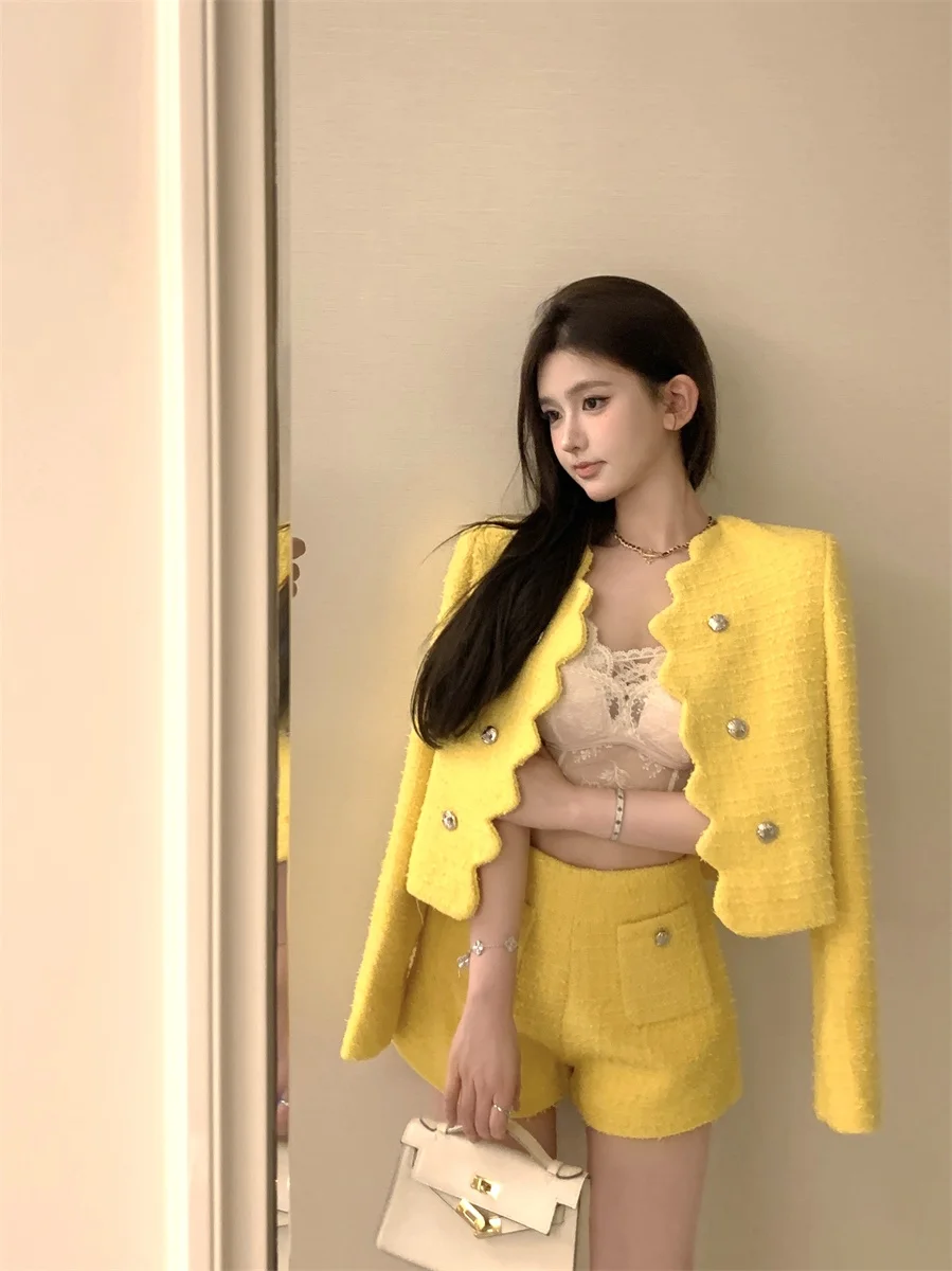 

2025 New Spring Elegant Lady 2 Piece Suits Weave Cut Tweed Jackett&High Waist Shorts Sets Female Chic Two Pieces Shorts Sets