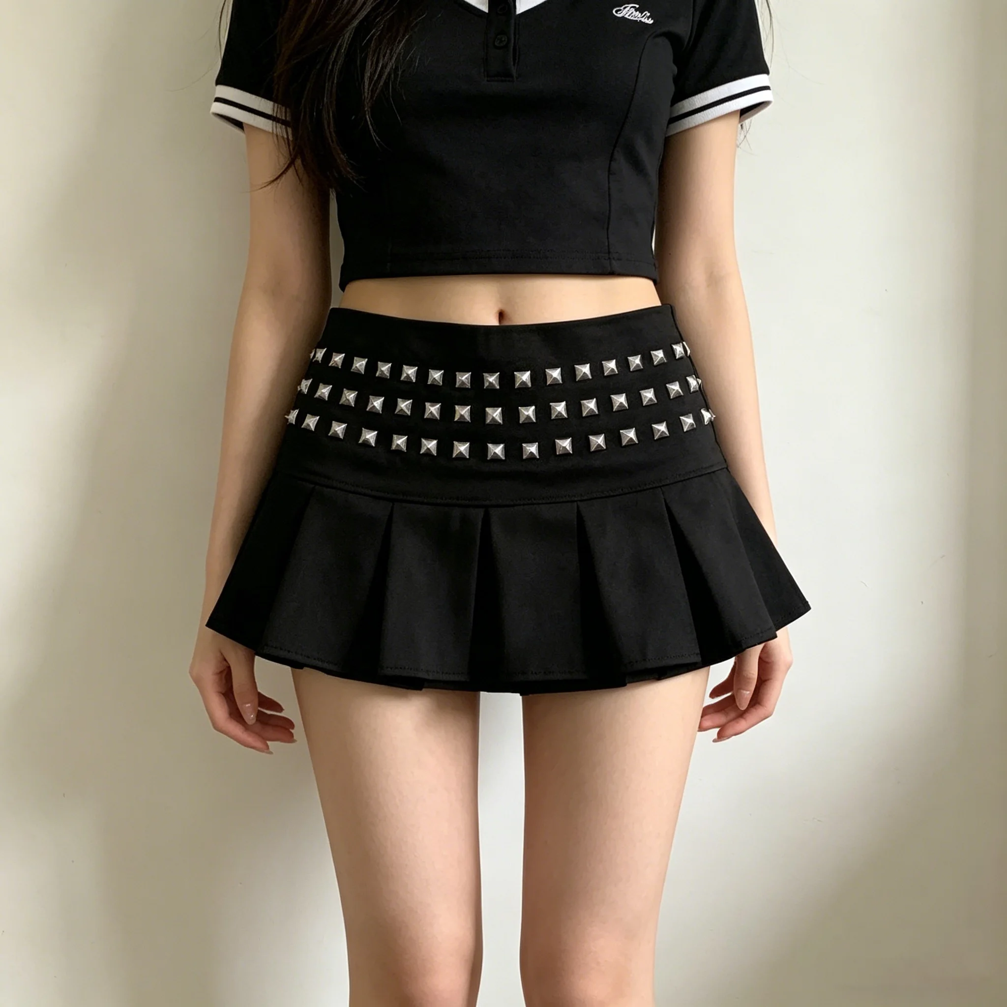 2026 New Tight American Street Sports Style Evening Dress Skeleton Spicy Girl Low Waist Hip Wrapping Slimming Shorts