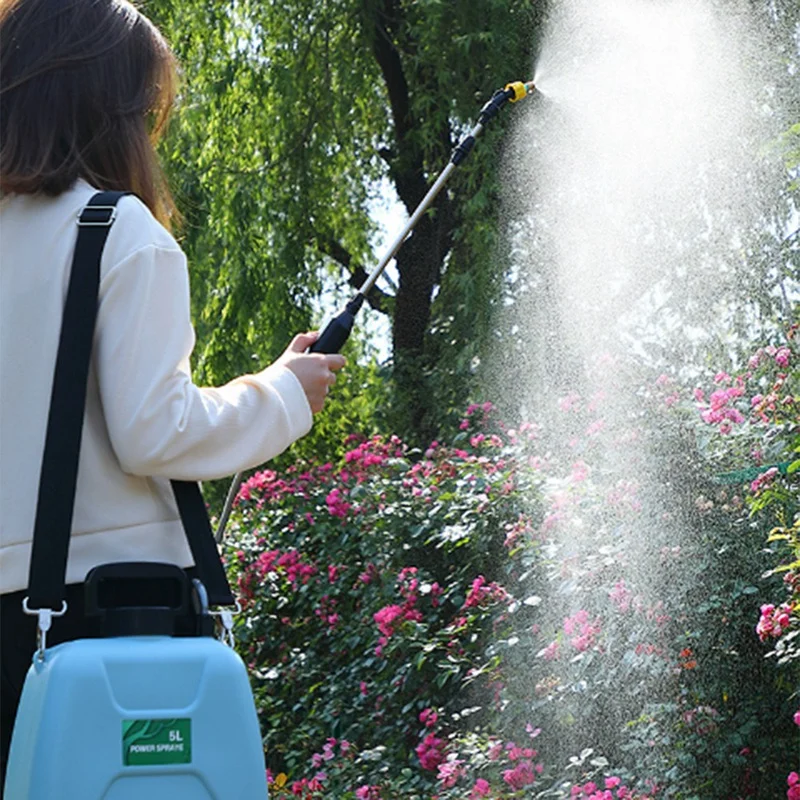 Angetriebenes Sprüh gerät 5l Rasens prüh gerät Unkrauts prüh gerät mit 2 Sprüh düsen Teleskops tab und verstellbarem Schulter gurt